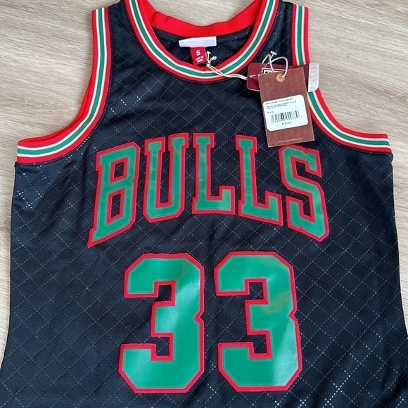 Mitchell & Ness Scottie Pippen 97 Chicago Bulls Neapolitan Swingman NBA Jersey s - Picture 4 of 5